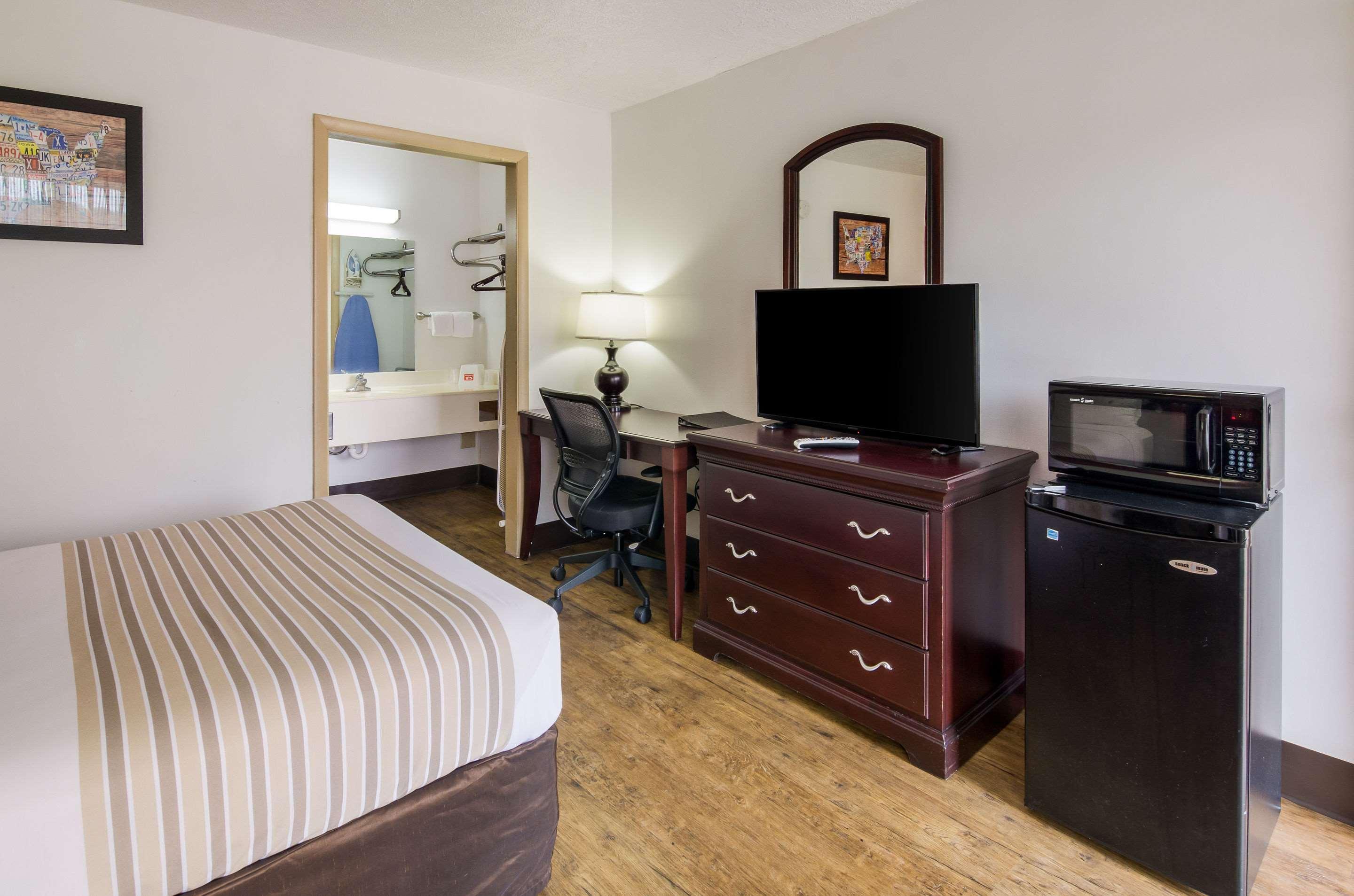 Lodge Econo I-81 Marion