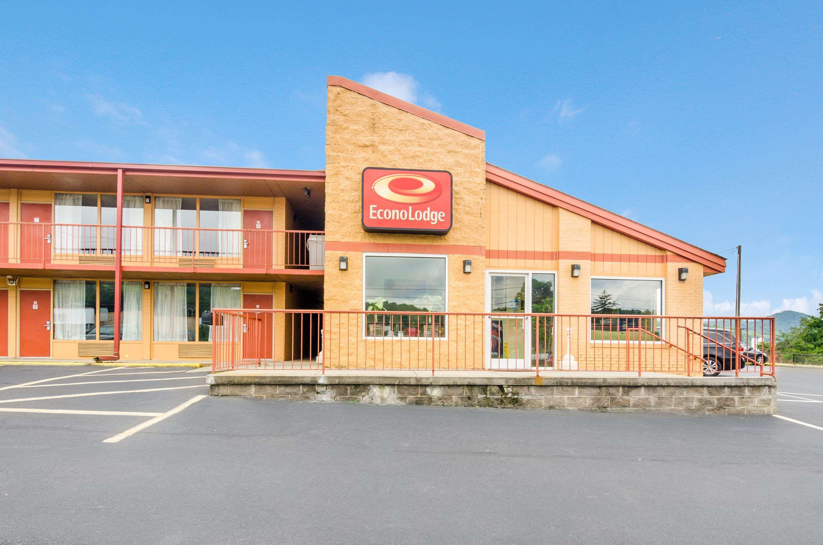 Econo I-81 Lodge *