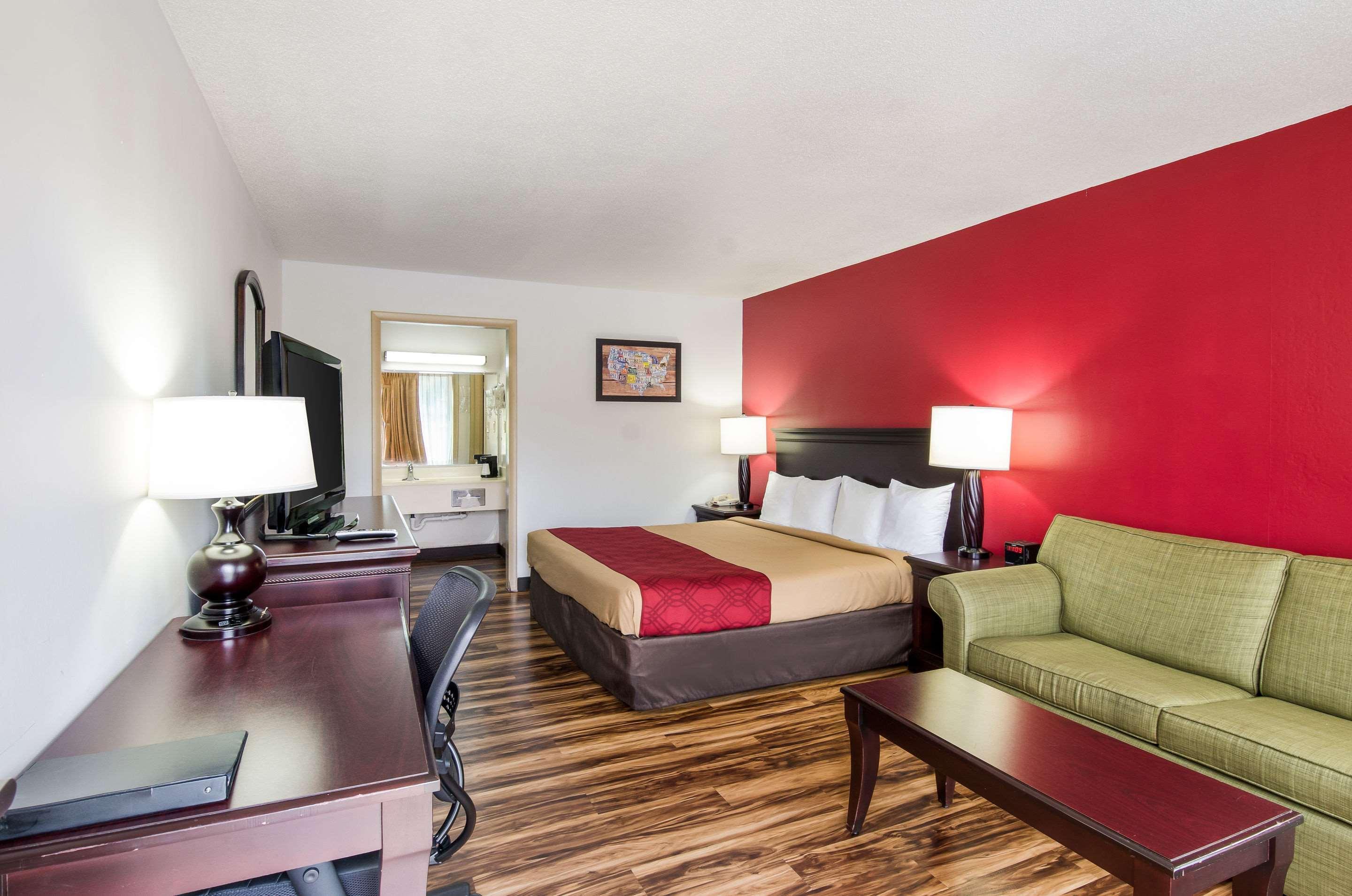 Econo I-81 Lodge Marion