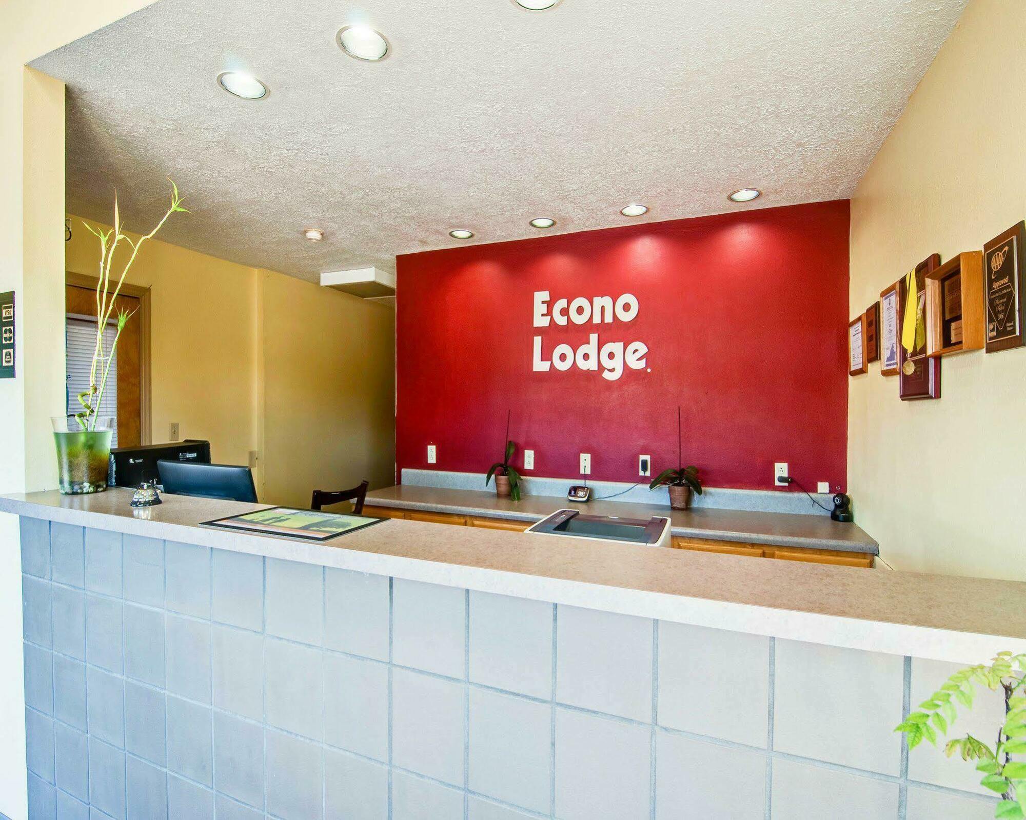 Lodge Econo I-81 Marion