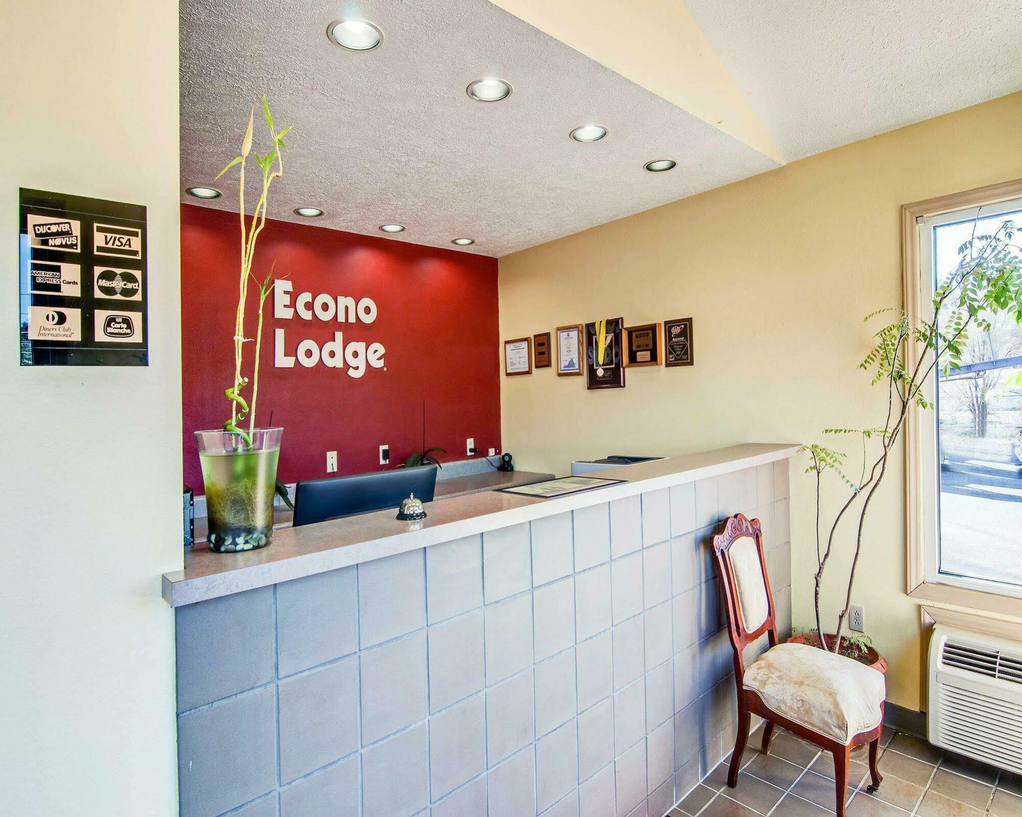 Econo I-81 Lodge Marion